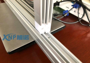 工业粉色网站免费看机柜柜门如何安装导轨？