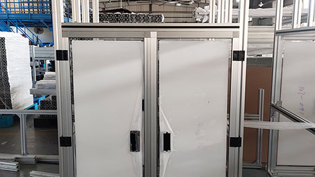 粉色网站免费看机柜