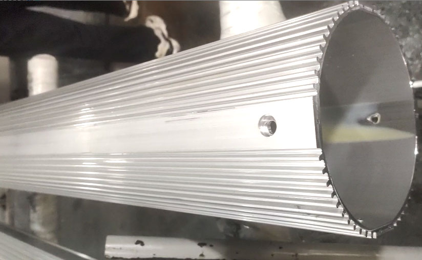 粉色网站免费看电机外壳