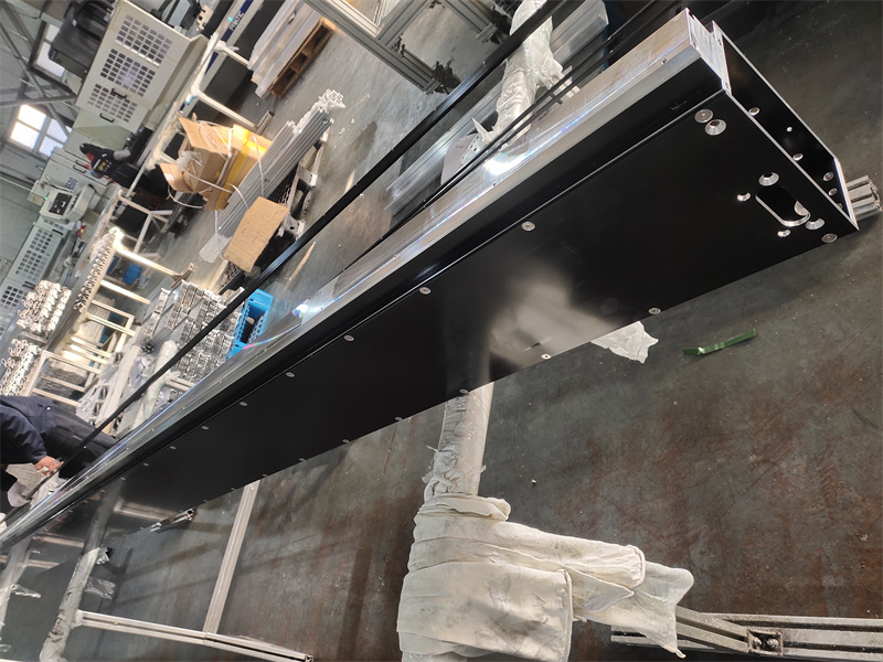 粉色网站免费看cnc冲孔攻牙锯切