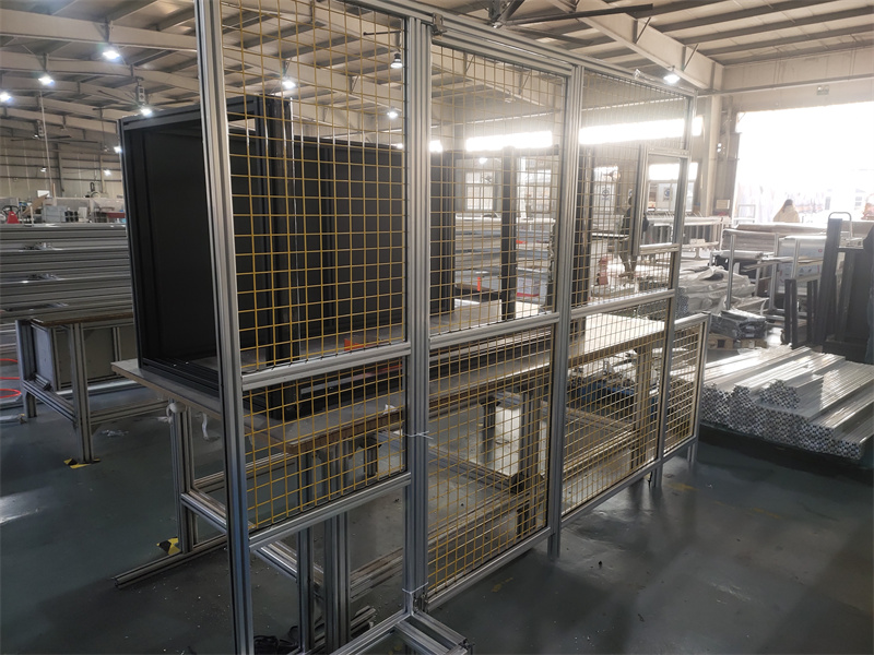 粉色网站免费看车间设备防护围栏