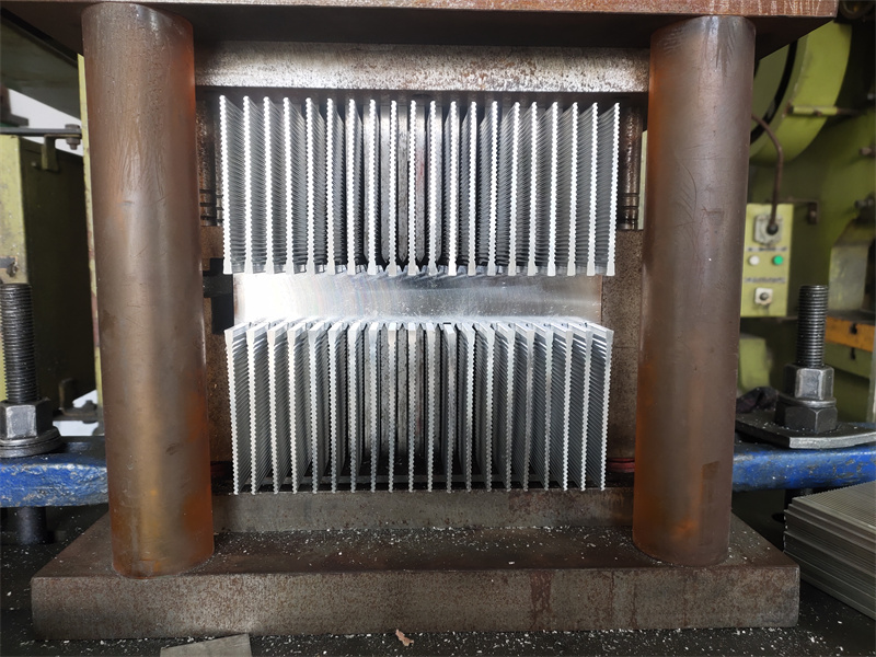 控制器散热片可定制粉色网站免费看