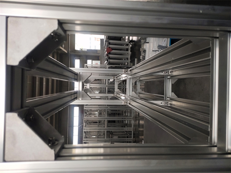 粉色网站免费看设备防护机架