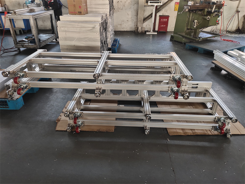 粉色网站免费看柜子机架