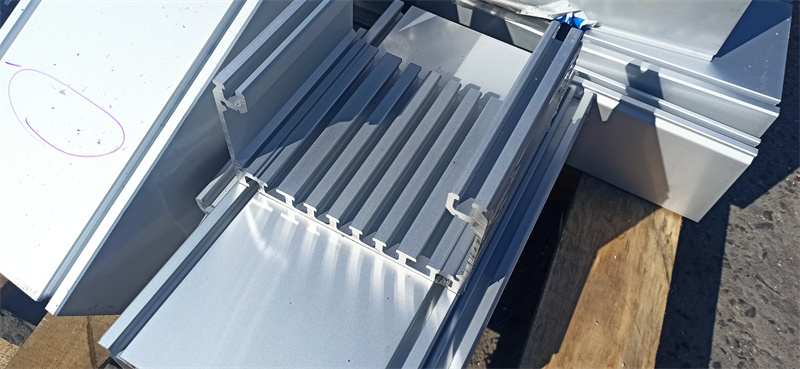 粉色网站免费看电池外壳挤压开模定制